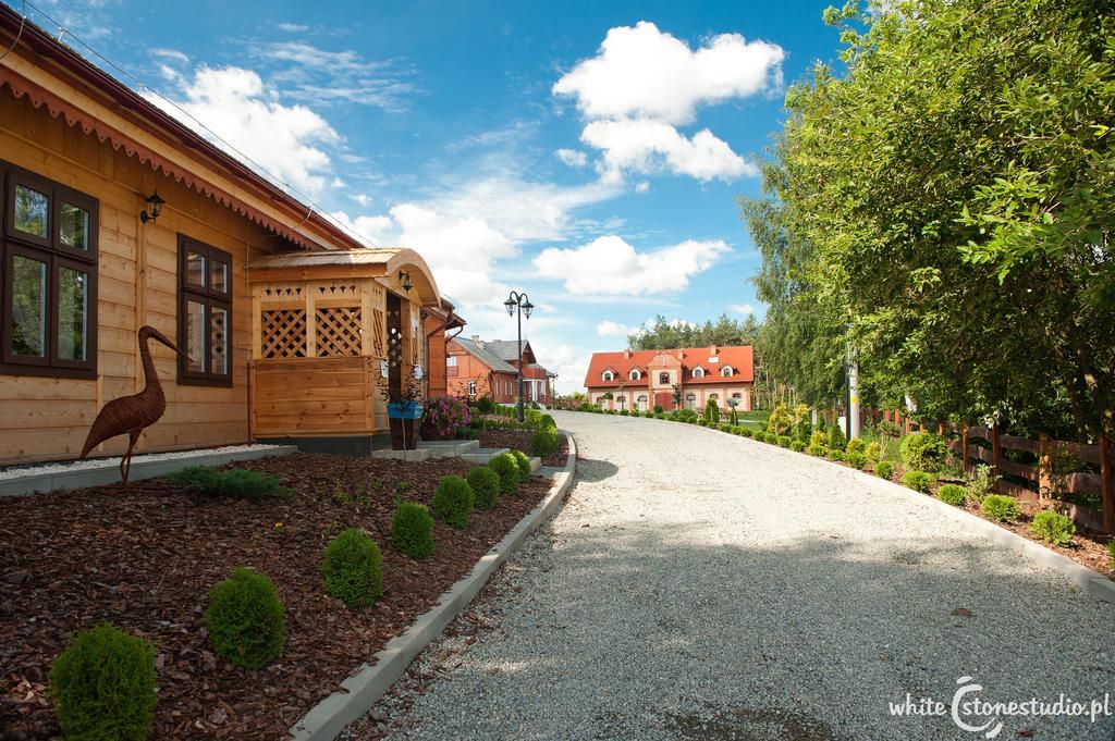 Готель Skansen Nagawki Dmosin Екстер'єр фото